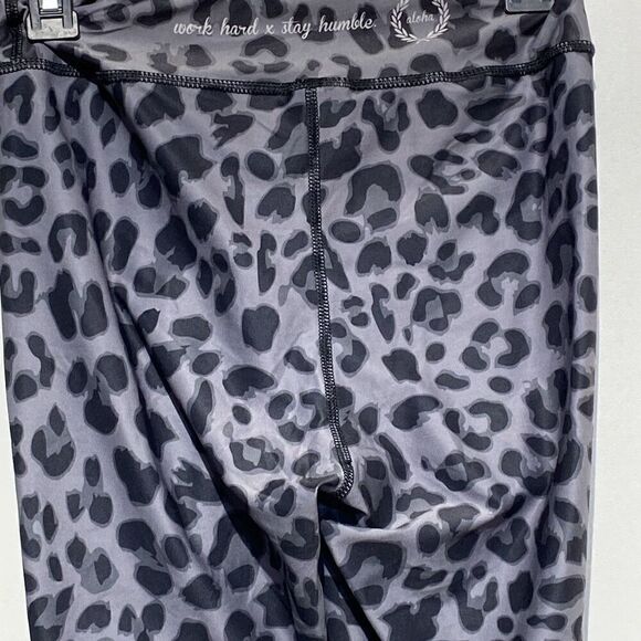 Aloha Fitness Women's Black Gray Leopard Print Pullon Leggings Size Medium - Picture 5 of 8
